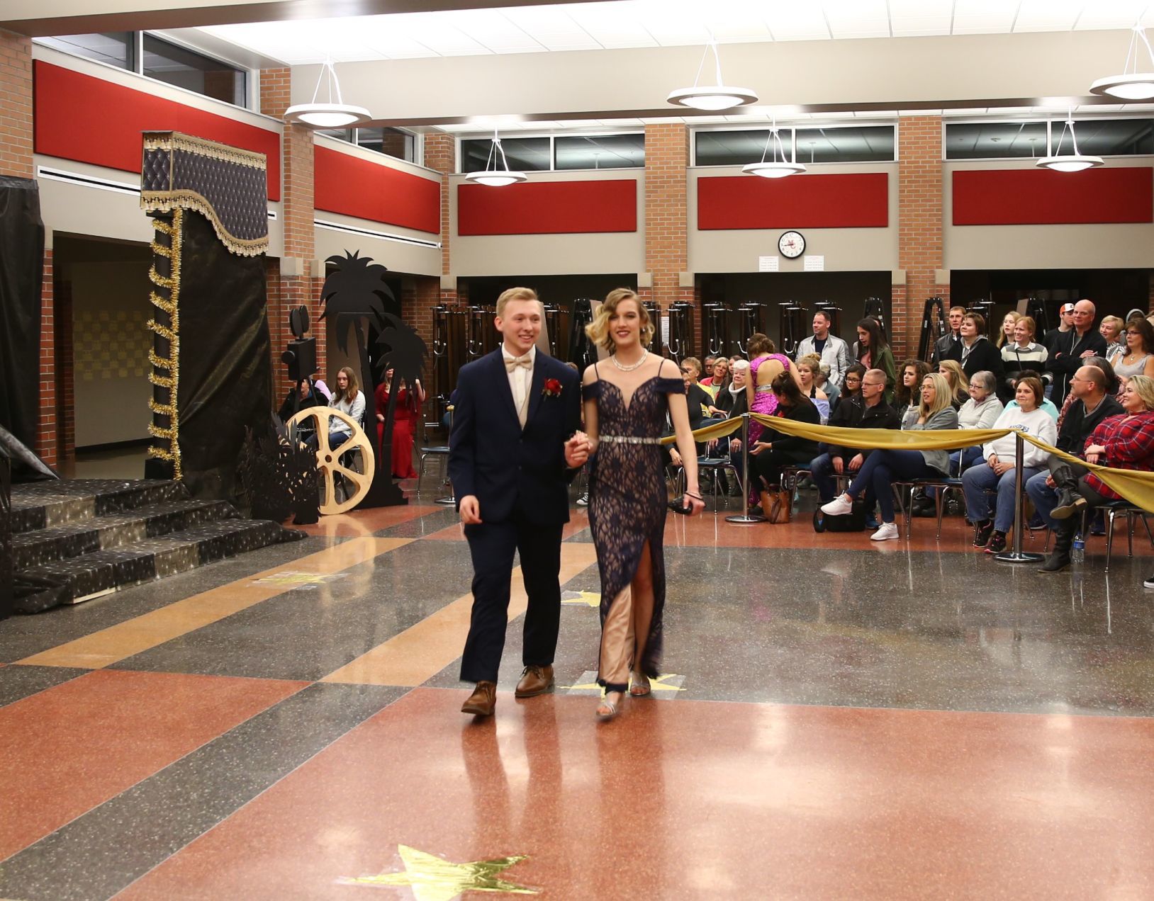 MC Prom 2018 (58).JPG